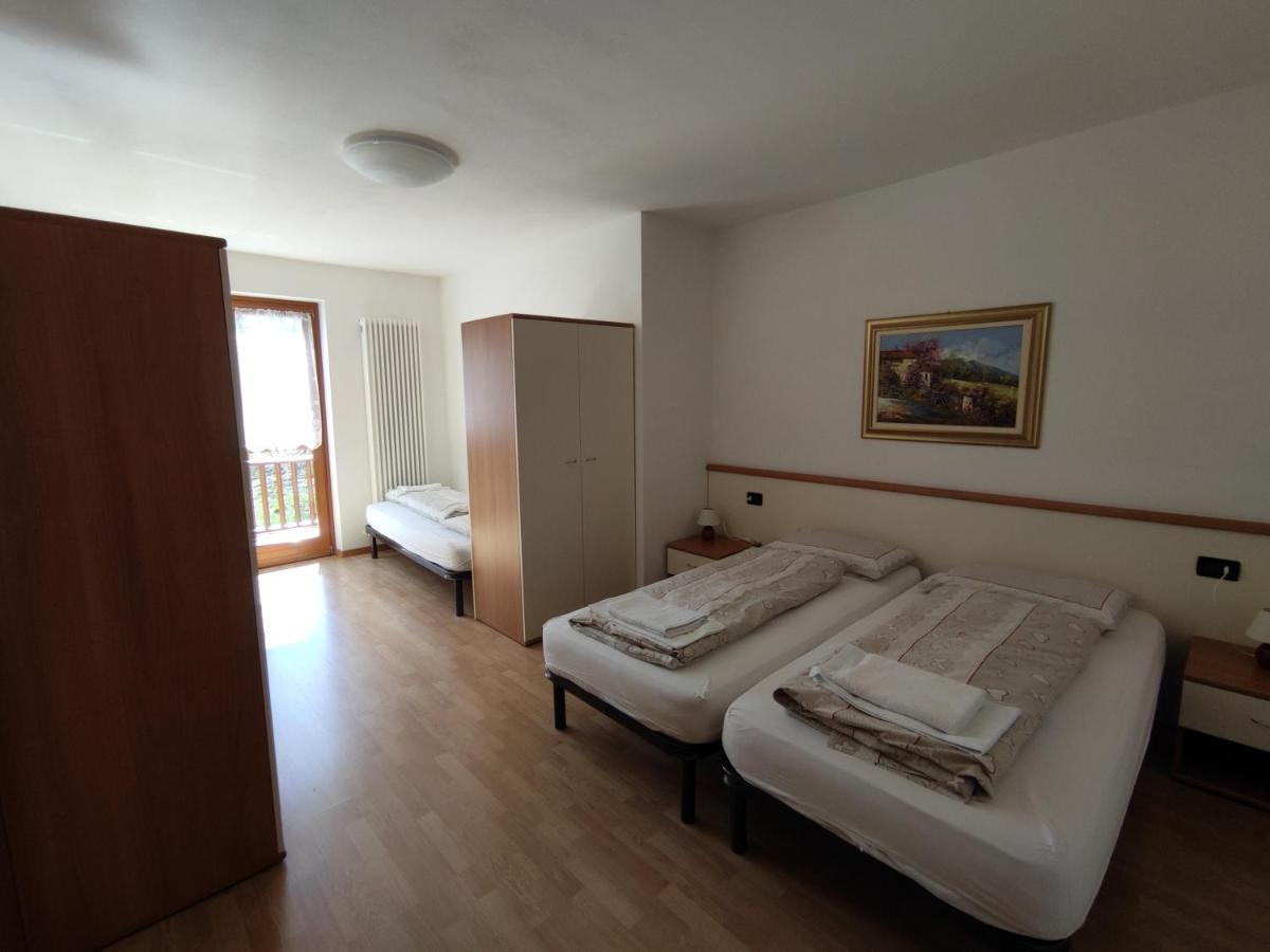 Residenza Arcobaleno Aparthotel Tenno Buitenkant foto